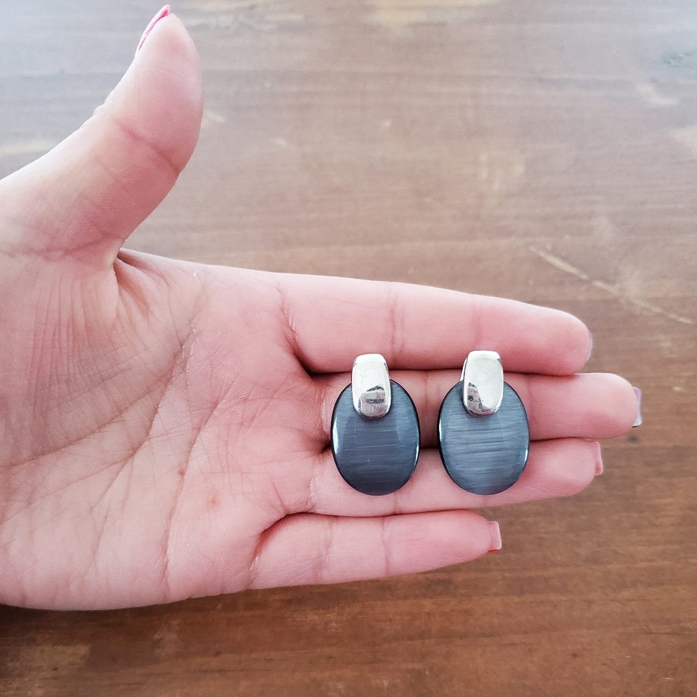 Grey Oval Earrings